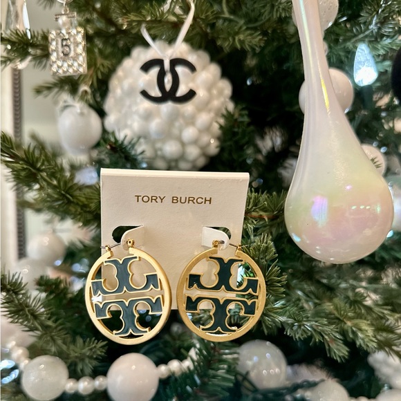 Tory Burch Earrings Retail $128 - Picture 2 of 5